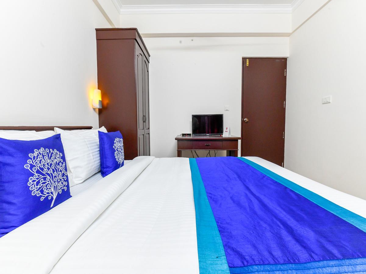 Oyo 11309 Hotel Green Land Residency Kochi Extérieur photo