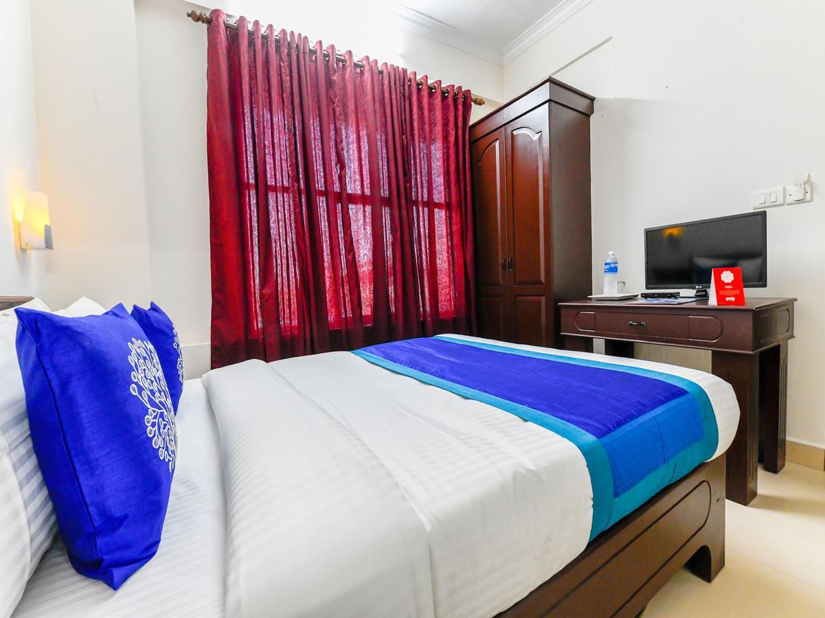 Oyo 11309 Hotel Green Land Residency Kochi Extérieur photo
