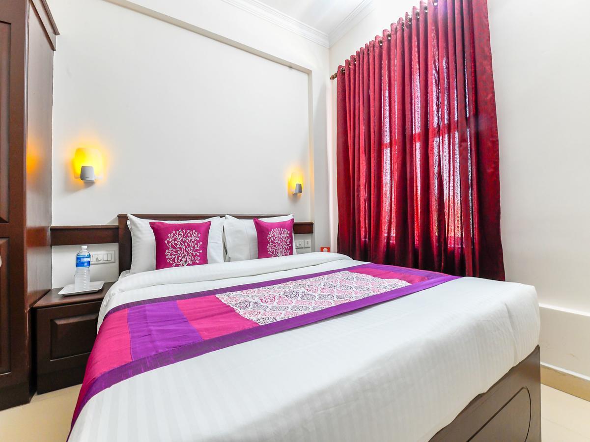 Oyo 11309 Hotel Green Land Residency Kochi Extérieur photo