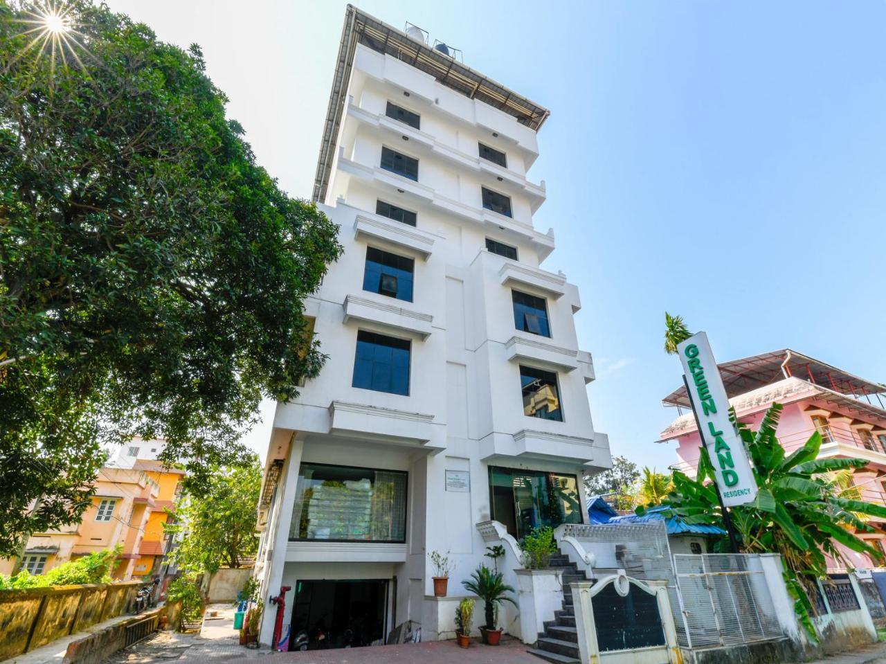 Oyo 11309 Hotel Green Land Residency Kochi Extérieur photo