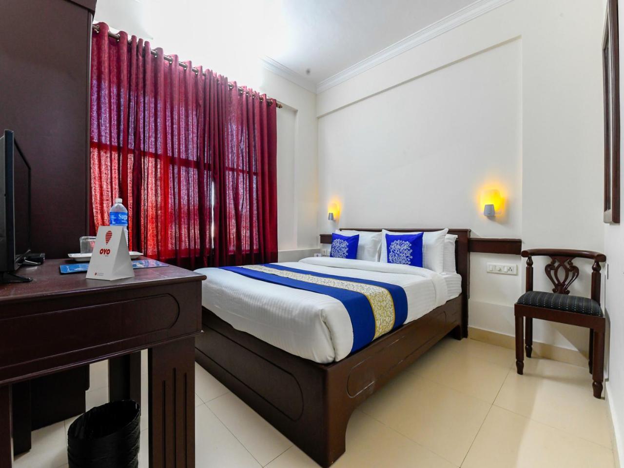 Oyo 11309 Hotel Green Land Residency Kochi Extérieur photo