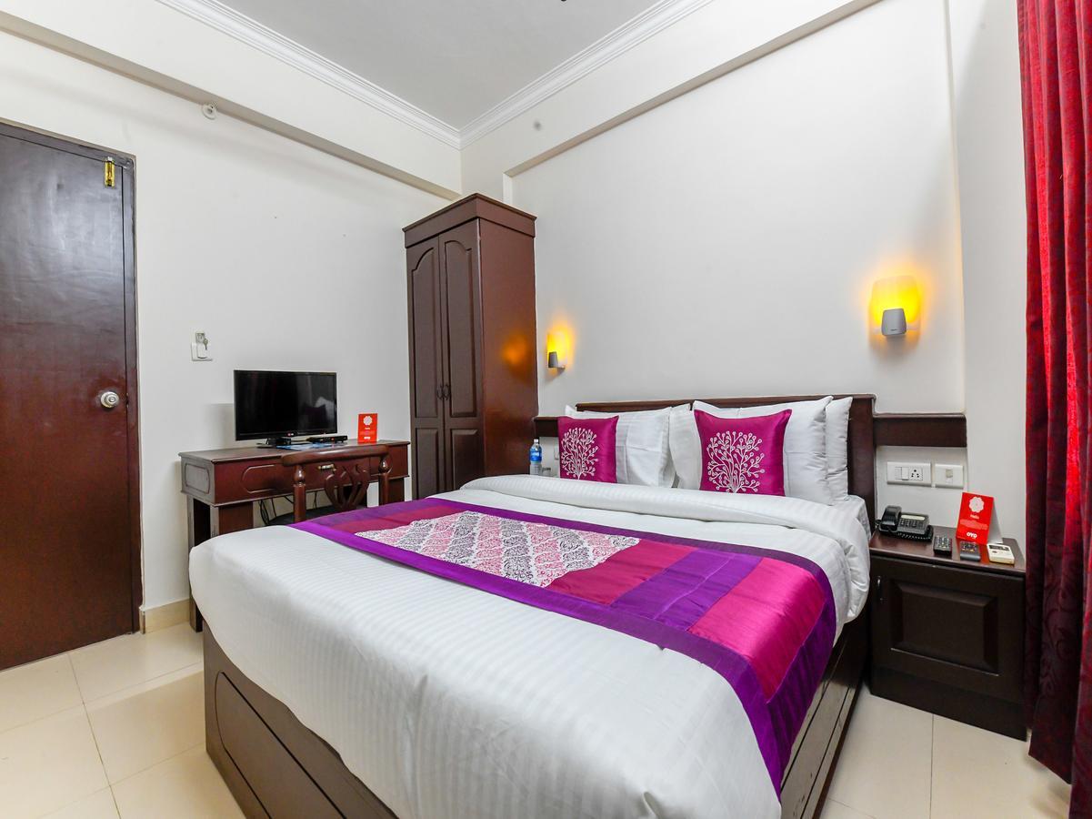 Oyo 11309 Hotel Green Land Residency Kochi Extérieur photo